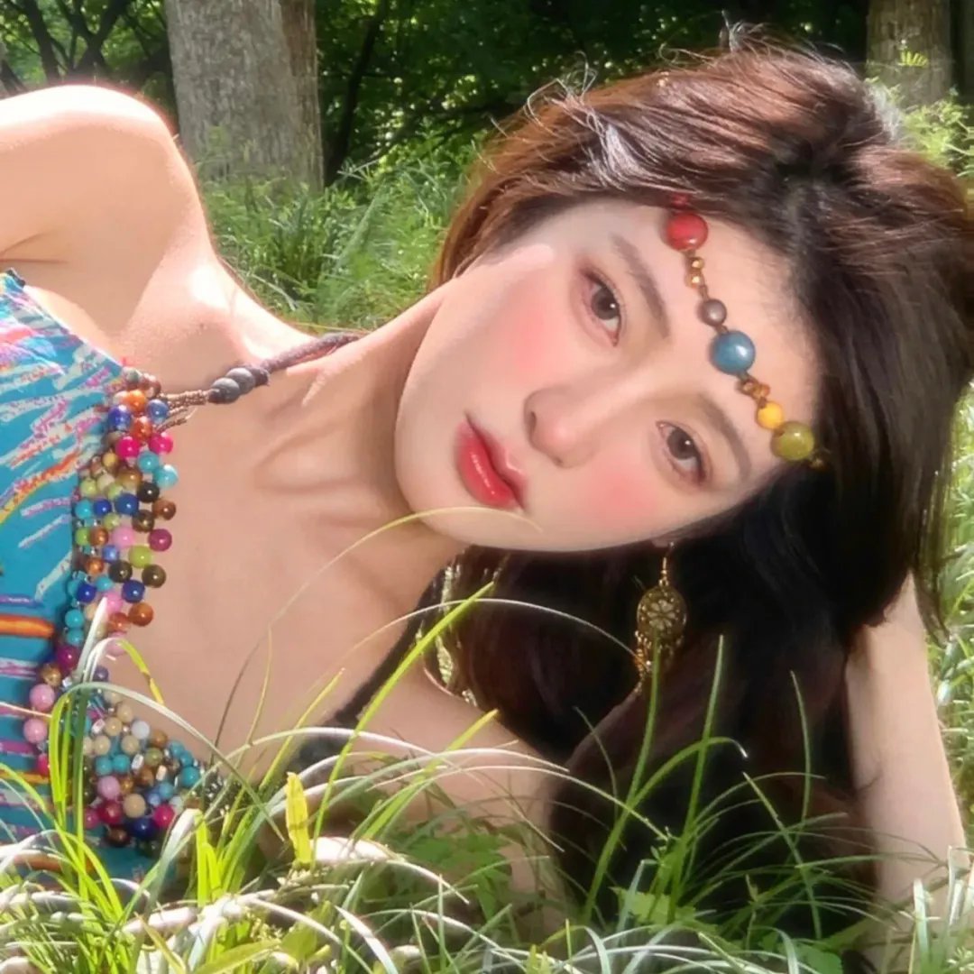 穿普拉达的女王封面